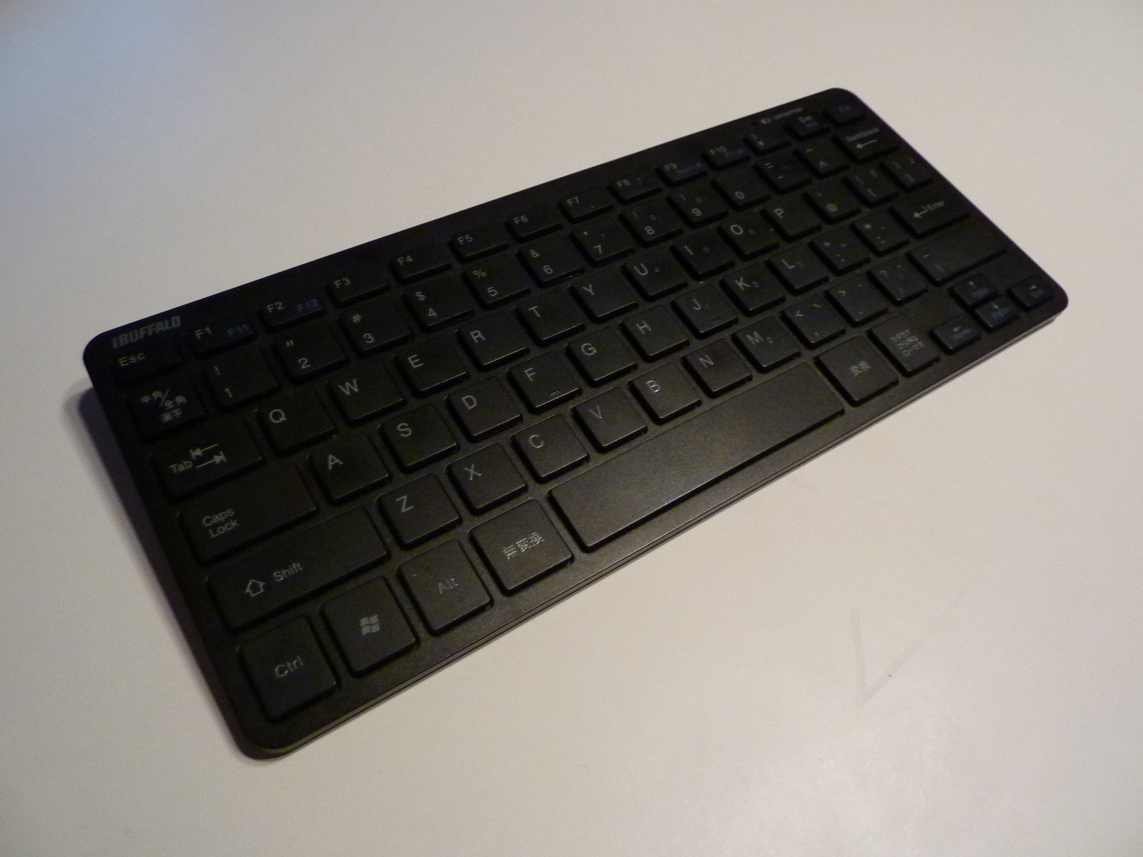 bluetoothキーボード【BSKBB22】は一癖あるが、タブレット用に最適