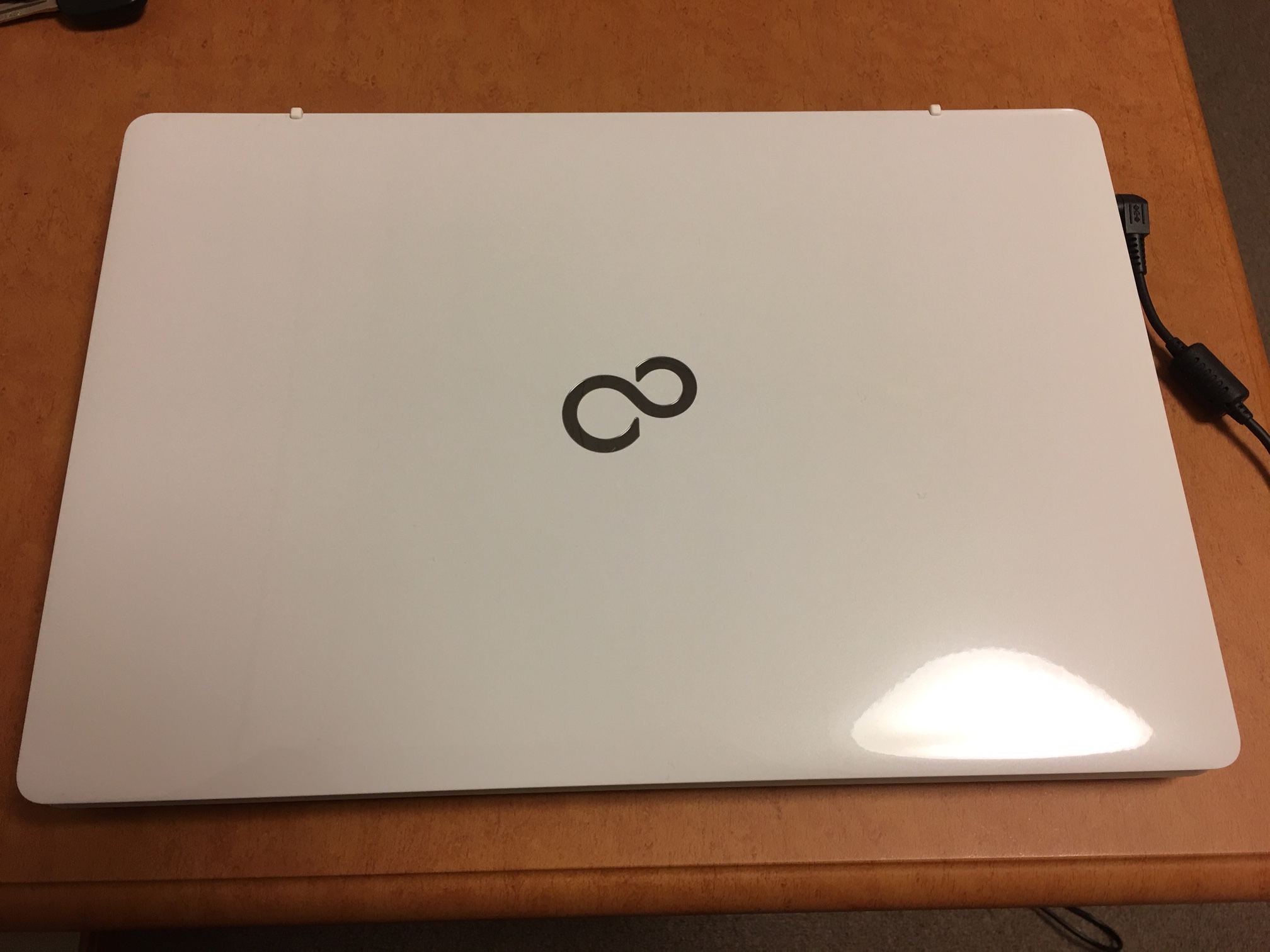 【LIFEBOOK AH77/Yをレビュー】iPhoneとiPadを愛する人間がまさかの国産Windows PCを購入!!