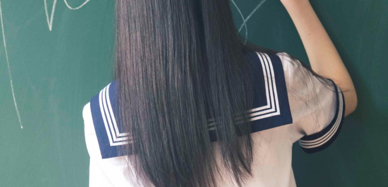 女子高生AIのりんなが今度は「カタオモイ」をテーマに詩を作るみたいですね