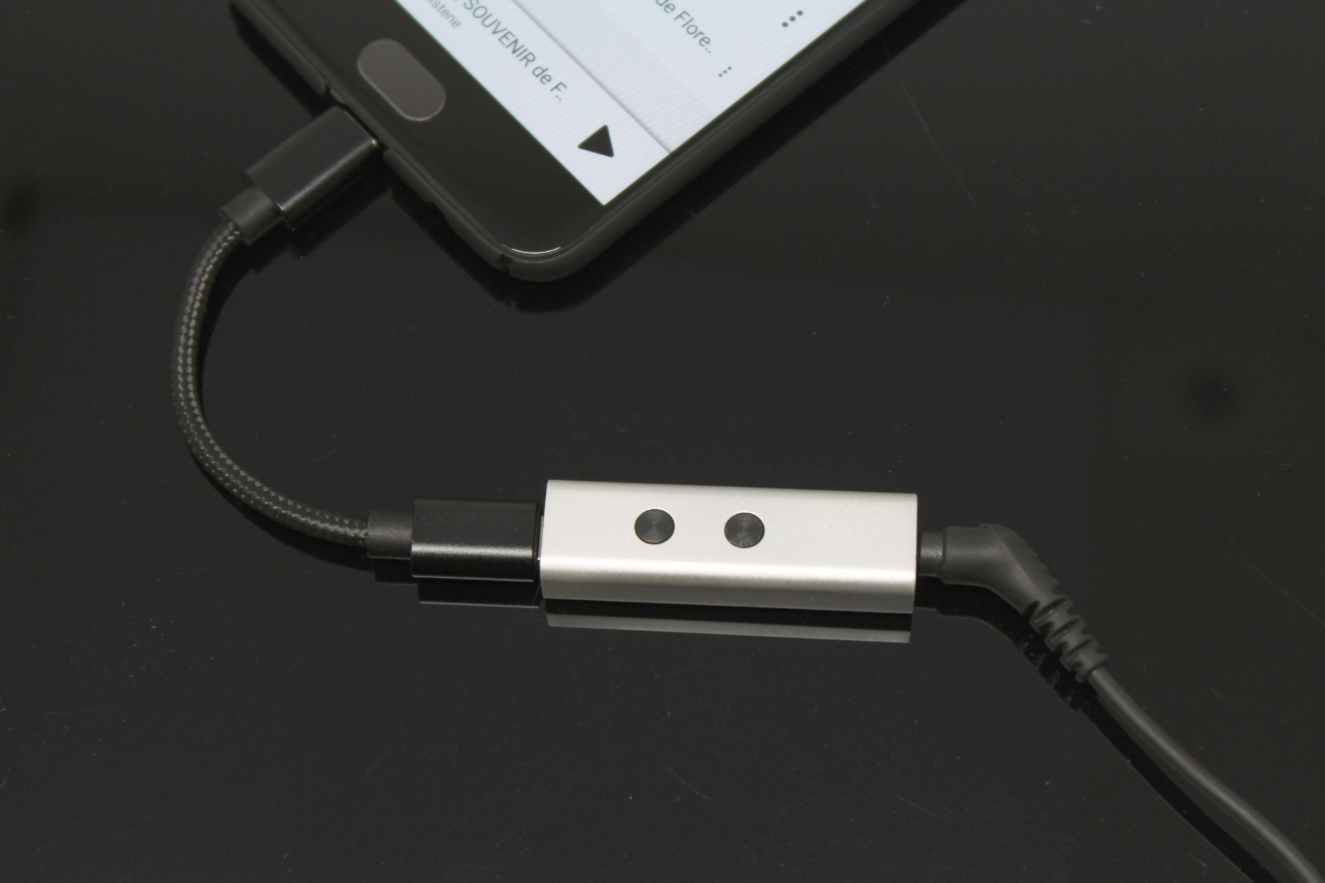 「ZuperDAC-S」を使ってスマホの音質を上げよう!