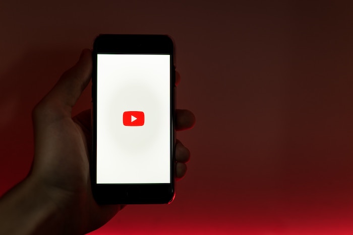 Youtubeで映画を見るには?どんな映画を見る事が出来る?