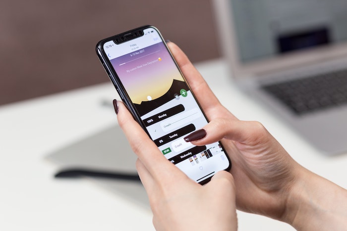 AssistiveTouchでiPhoneをタップだけで操作!使い方と設定方法を紹介します